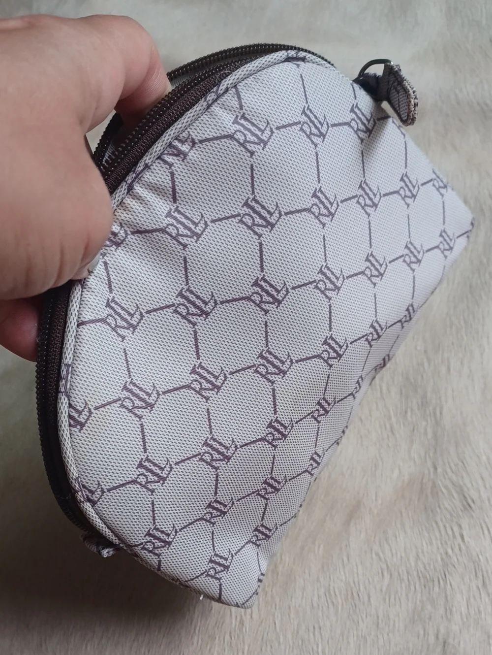 Ralph Lauren Cosmetic Bag - Picture 14 of 14